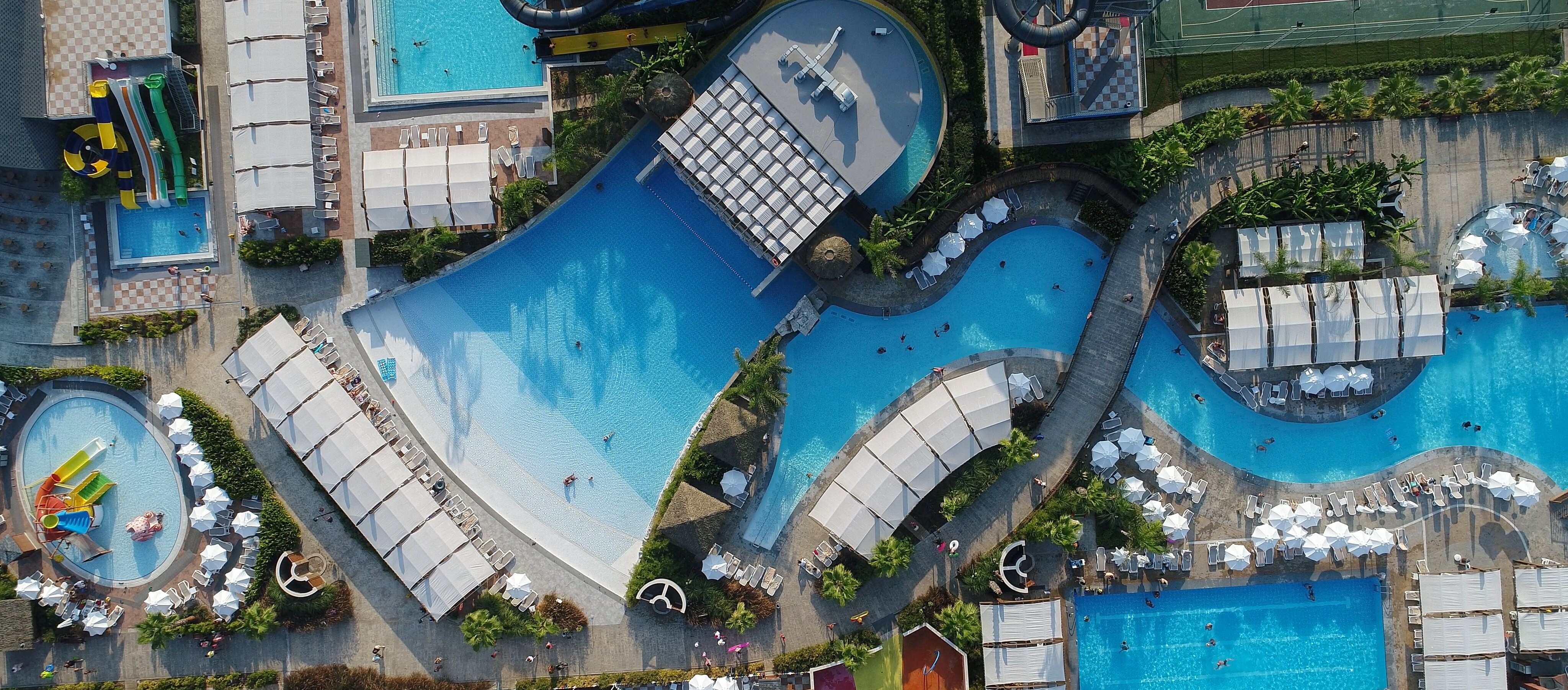 mehrere Pools